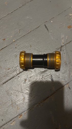 Chris King GXP Threaded Bottom Bracket 24mm Gold/Yellow – Used – Smooth Bearings