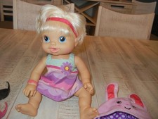 2010 Hasbro Baby Alive Wets n Wiggles Blonde Doll Kicks Laughs Drinks Wet Extras