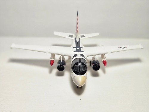 F-Toys 1/144 " S3 Viking" Maritime Patrol Aircraft, plastic model - Picture 7 of 14
