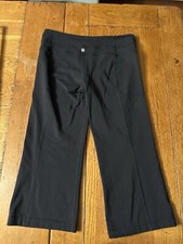 Lululemon Black Cropped Capri Leggings Size 8