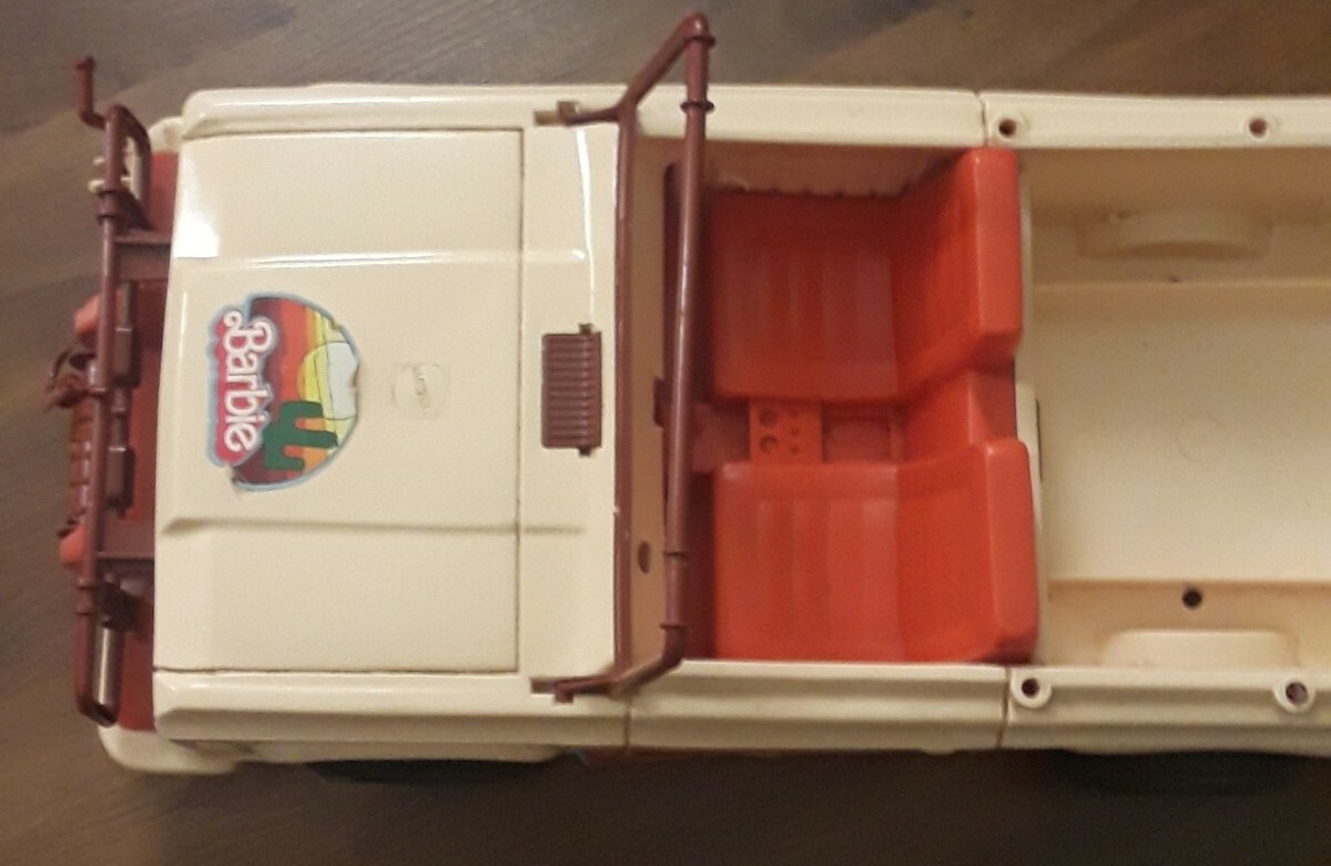 barbie jeep and horse trailer