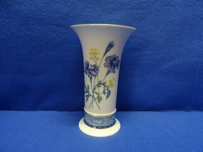 Kaiser Porzellan Vase Von Goebel – Weiß, 20 Cm Hoch, Handgefertigtes Biskuitporzellan
