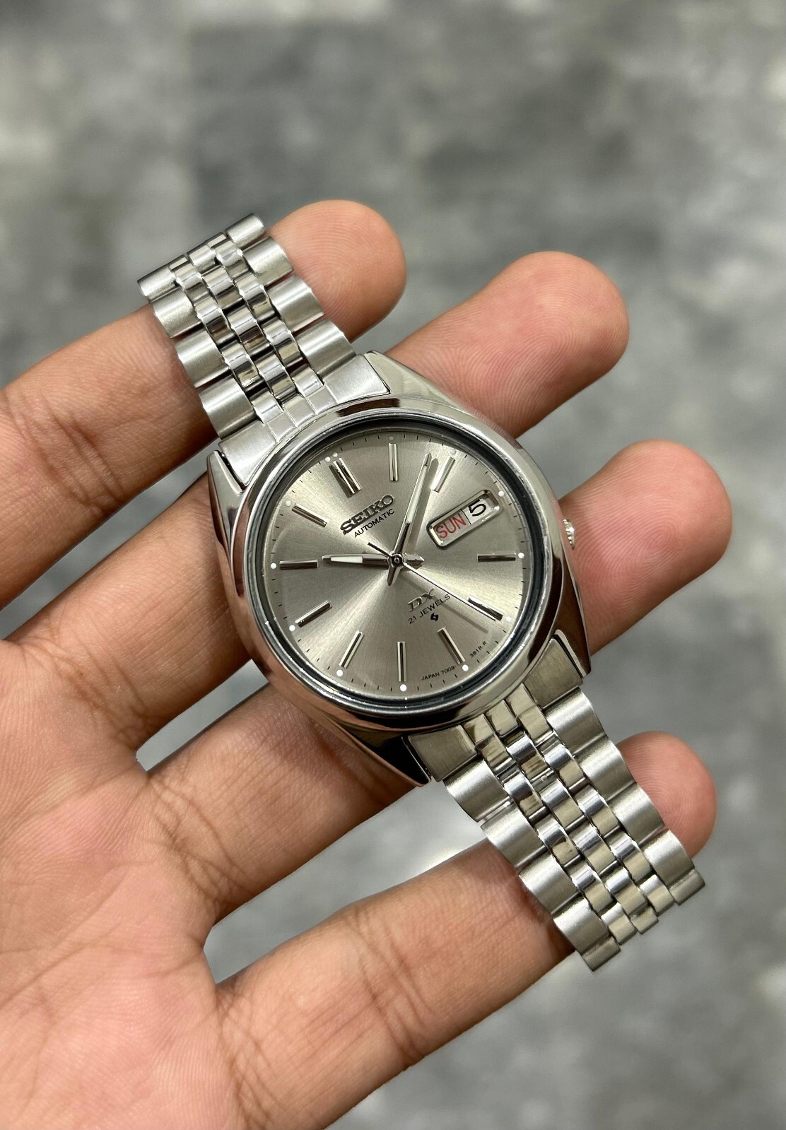 Seiko Automatic 17 Jewel Gray Dial SNXS Japan Men's Watch cal-7009