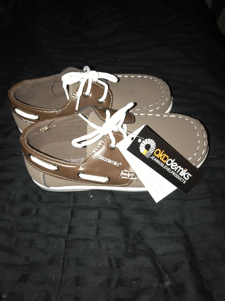 Zapato informal Akademik para niños talla 3 Foto 3 de 3