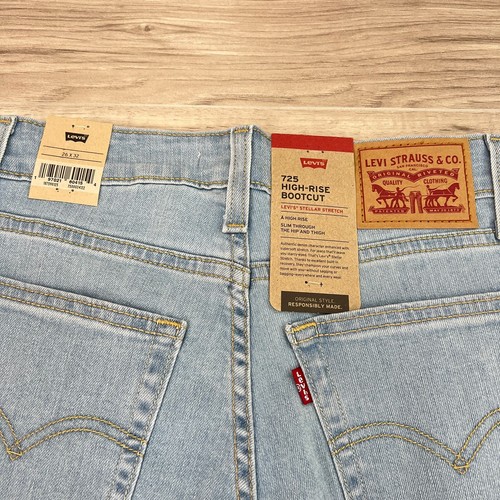 Levi's 725 High Rise Bootcut Women's Light Blue Jeans Size 26 x 32 - Picture 12 of 13