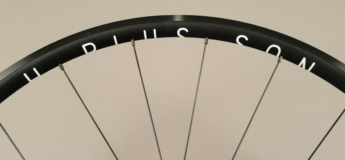 *H PLUS SON* the box シマノ T3000 H + Plus Son Archetype Black fixed gear Track Bike Wheelset