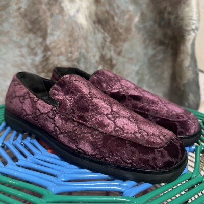 VINTAGE 2000s GUCCI PURPLE VELVET MONOGRAM LOGO LOAFERS