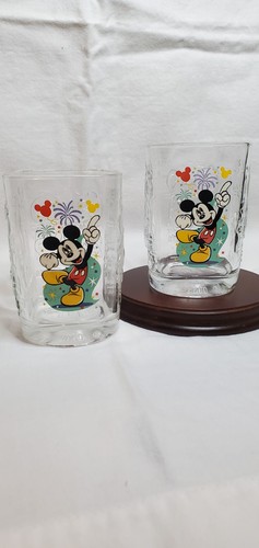 2er Set Vintage Walt Disney World McDonalds Mickey Mouse Feier Gläser 2000  - Bild 1 von 6