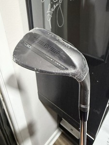 New !! Titleist Vokey Design SM10 Tour Chrome Wedge 56 S RH Nickel