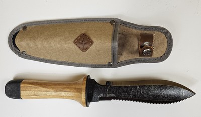 Barebones Hori Hori Knife or Garden Tool Digging Tool w/ Serrated Edge & Sheath