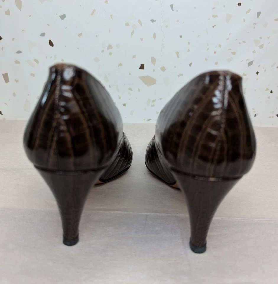 Vintage Johansen Patent Leather Brown Embossed Heels US 5 - Image 4 of 4