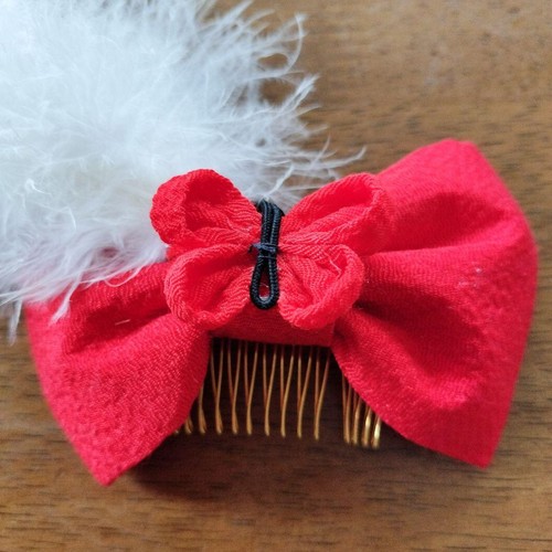 Shichi-Go-San Hair Ornament Red Ribbon Tsumami-zaiku with Comb