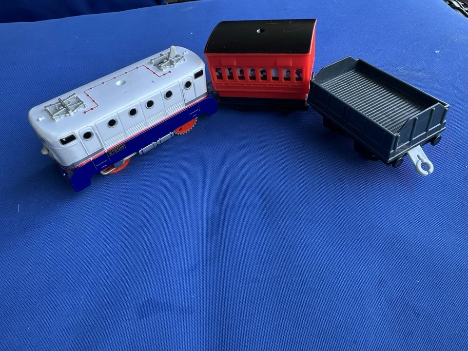 Thomas & Friends Trackmaster Etienne 机动玩具火车 法国 HTF — 第 3/3 张图片