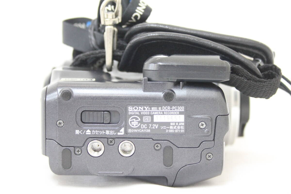 Sony DCR-PC300 Video Camera MINIDV Digital Camcorder 1/3
