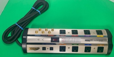 Monster Power / HTS 1000 MKII / Surge Protector / Home Theater Power Center