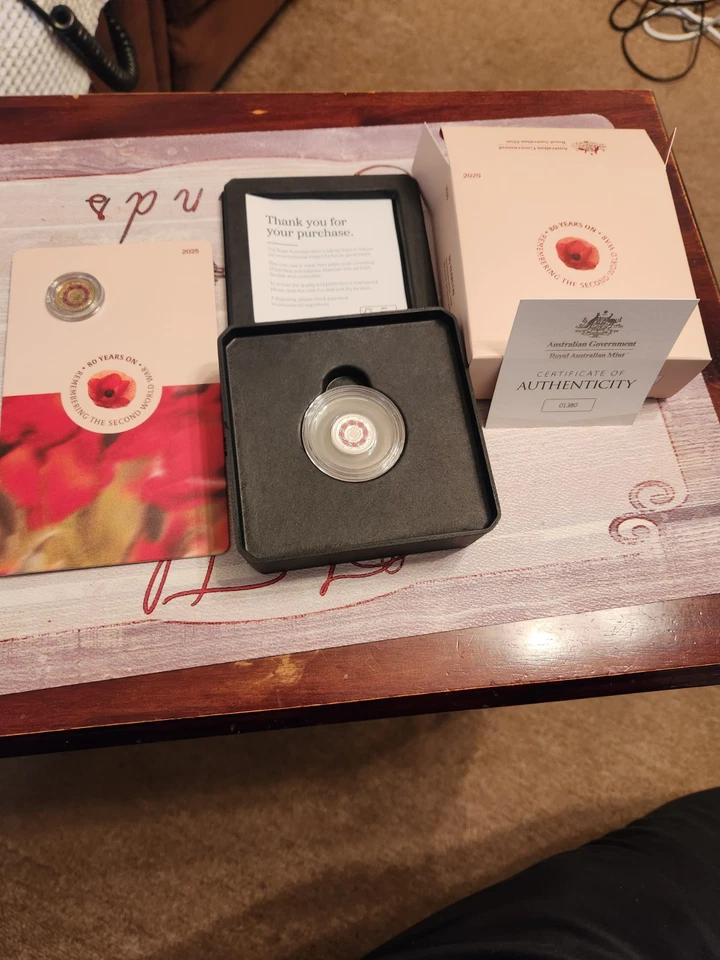 2025●$2●Día del Recuerdo 80 Aniversario●Prueba de Plata●C Como Nuevo●Rollo RAM●Impresión PNC● Foto 4 de 4