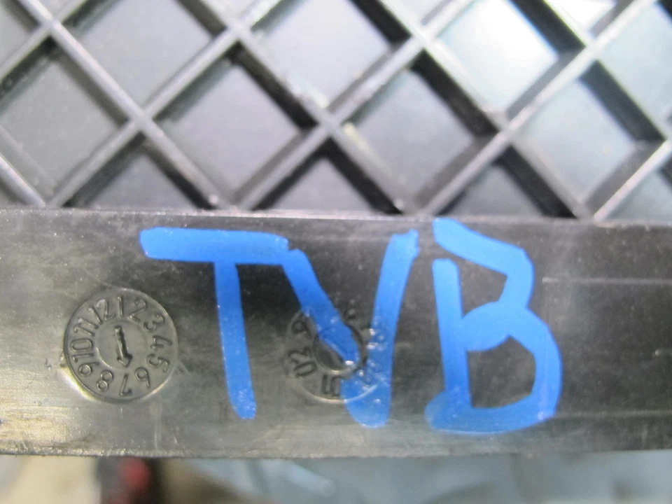 01-06 BMW E46 CONVERTIBLE TABLERO GUANTERA COMPARTIMENTO DE ALMACENAMIENTO TAPA PUERTA OEM Foto 2 de 4