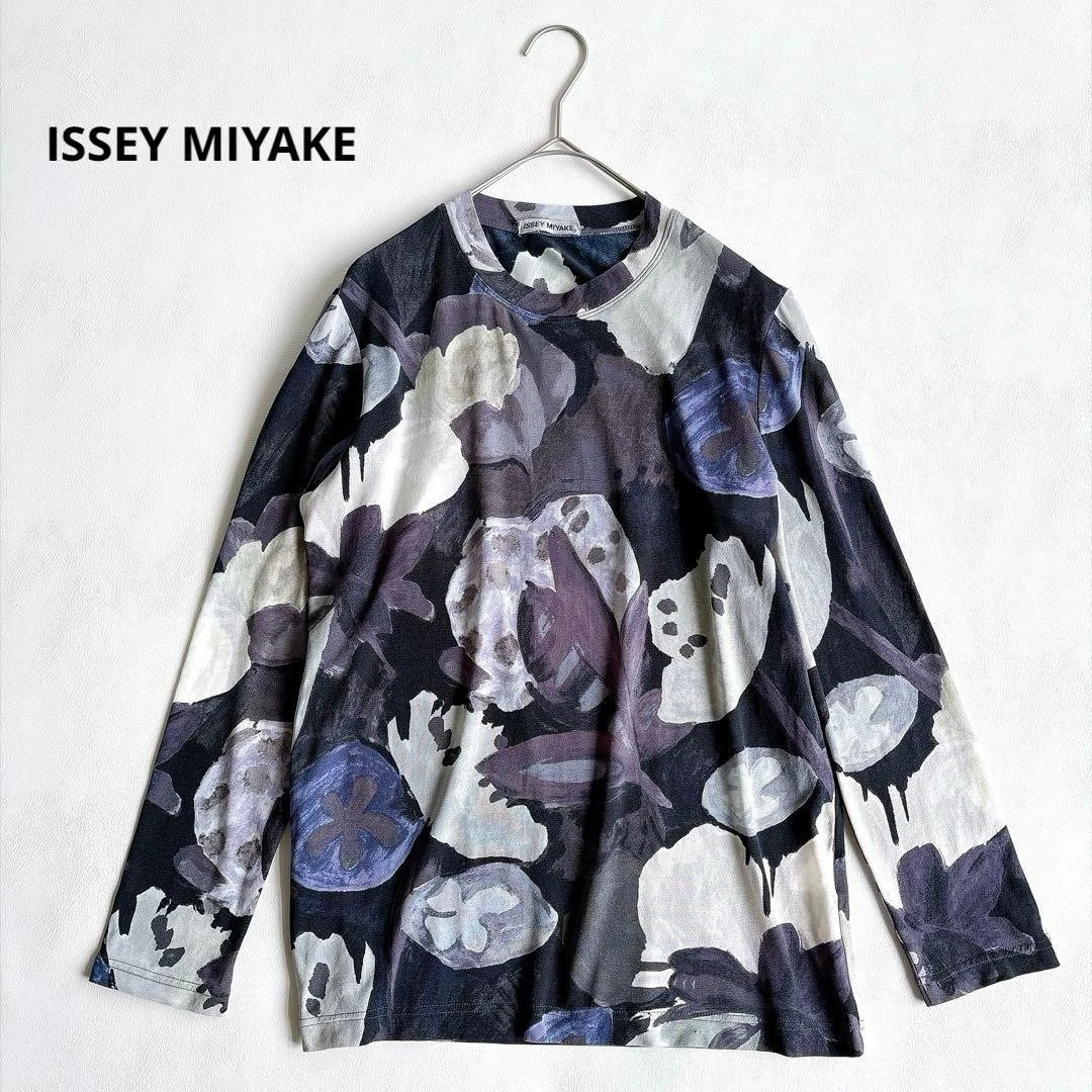 ISSEY MIYAKEチューリップ刺繍トップス ISSEY MIYAKEチューリップ刺繍トップス ウィメンズ／トップス