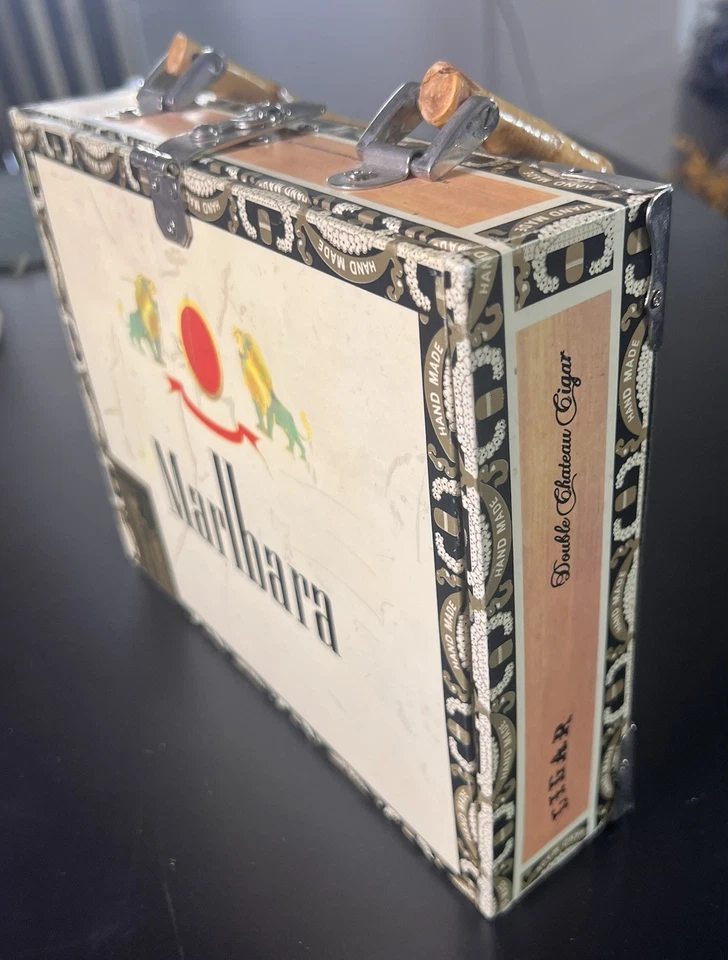 Cartera caja cigarros súper linda VERMOUTH BIANCO Foto 4 de 4