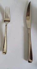 Oneida 18/10 Glossy Stainless Dinner Fork & knife Pattern DIAMETER Vietnam ZZ-15
