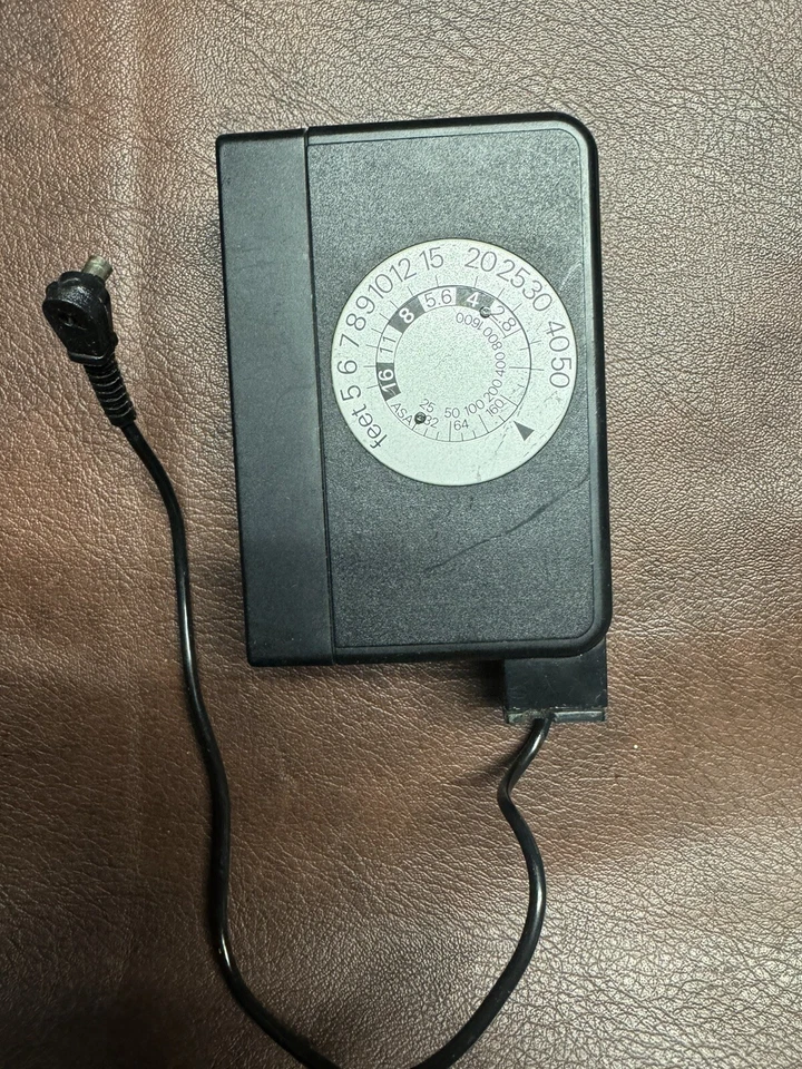 Braun Hobby Hobby F34R Shoe Mount Flash Manual Film Camera Universal w/ Chord - Image 2 of 4