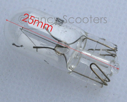 Light Bulb 12V 3W for Gas Scooters (Odometer Panel Bulbs) Socket ROKETA,TAOTAO - Picture 3 of 4