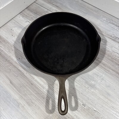 Vintage 3-Notch #10 SK D Lodge Cast Iron Skillet Frying Pan
