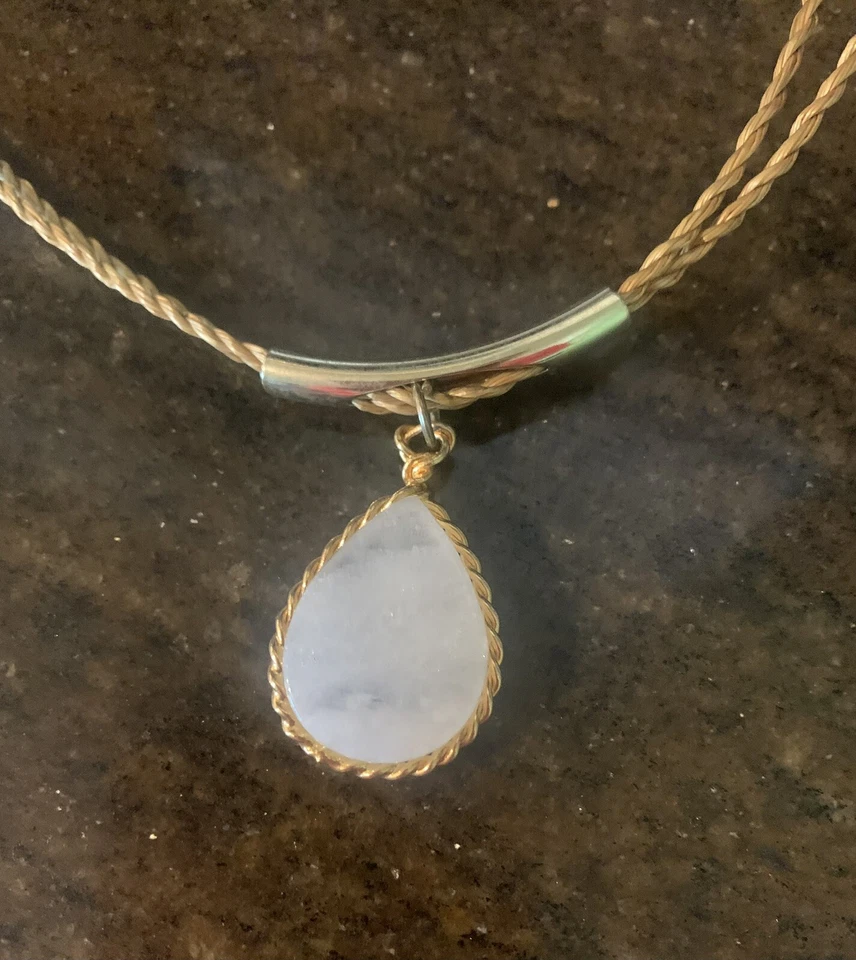 "Collar Ixtle 18"" con forma de pera de cuarzo rosa". Foto 4 de 4