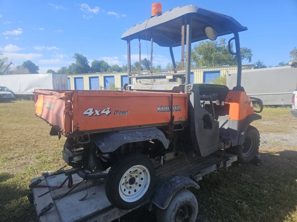 Kubota RTV 900 para piezas Foto 4 de 4