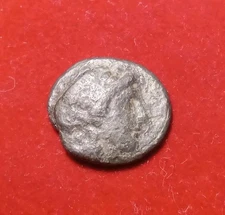 SELEUKID KINGS. Antiochos II Theos (261-246 BC). SardesAE Bronze 