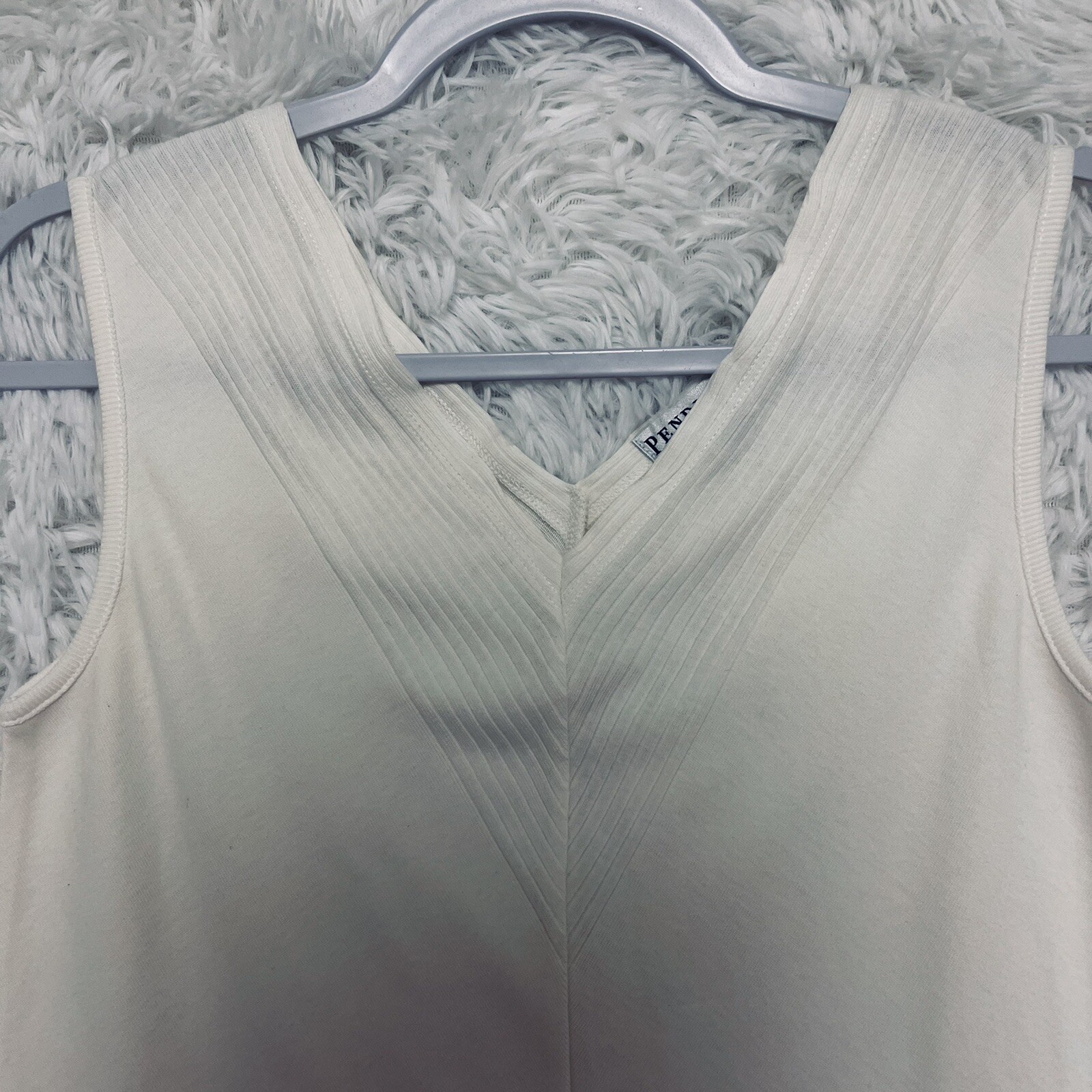 Pendleton Top Womens Cream Medium Minimalist V-Ne… - image 7