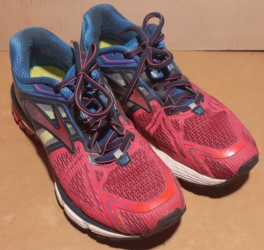 BROOKS Ravenna 6 Womens Size 9.5 1201821B657 Pink Running Shoes