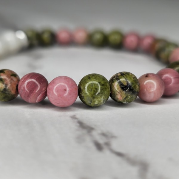 Alternate view of Fertility Healing Crystal Bracelet 7.5in Natural Stone