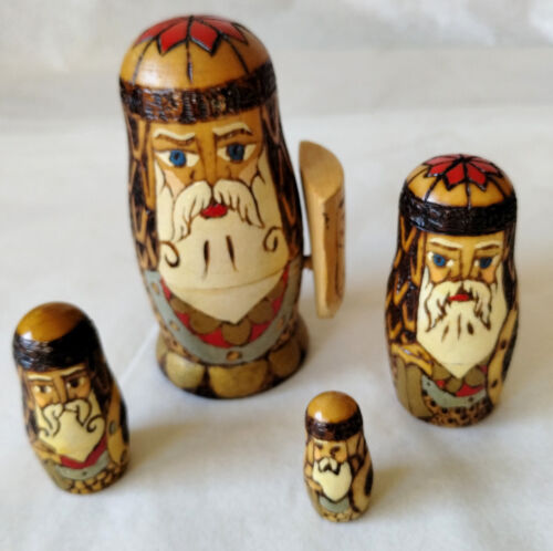 Vintage Set 4 Engraved Nesting Russian Dolls w/ Shield 1992 Matryoshka - Picture 1 of 11