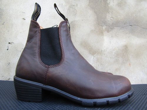 Mint Blundstone Women's Heeled Chelsea Brown Leather Premium Boot Sz UK 5 | US 8 - Picture 2 of 9