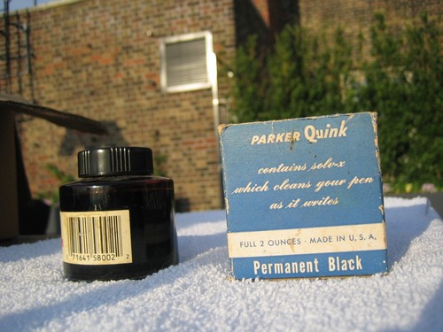 2 Vintage 1950s STAMP PAD INK BOTTLES 1 FULL Red Sanford 1 dried PARKER QUINK - Picture 6 of 15