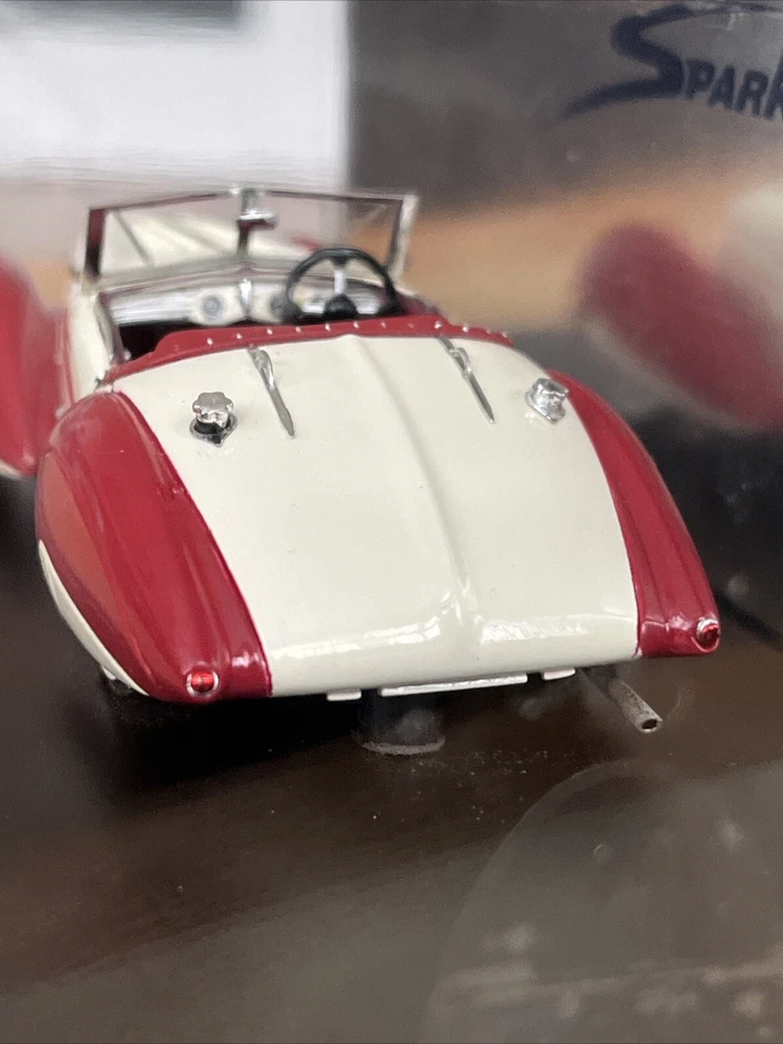 DELAHAYE 135 FIGONI & FALASCHI GRAND SPORT 1936 1/43 RESIN CAR  BY SPARK S2704 — 第 4/4 张图片