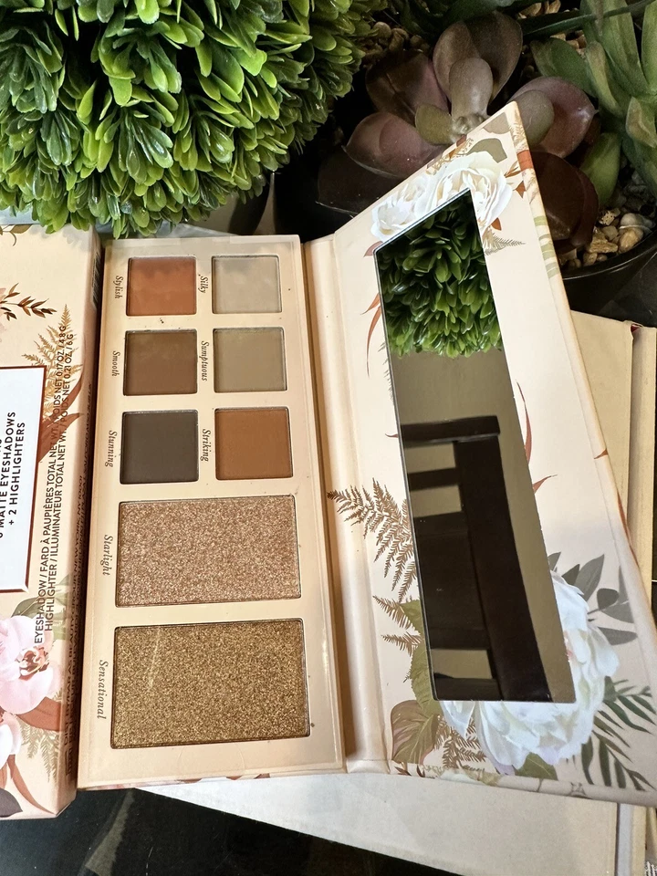 Laura Geller Essentials Soft Satins Shadows + Highlighters Palette New & Sealed - Image 2 of 3