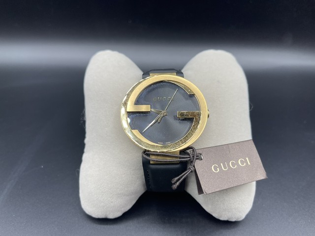 Gucci YA133208 Interlocking Grammy 