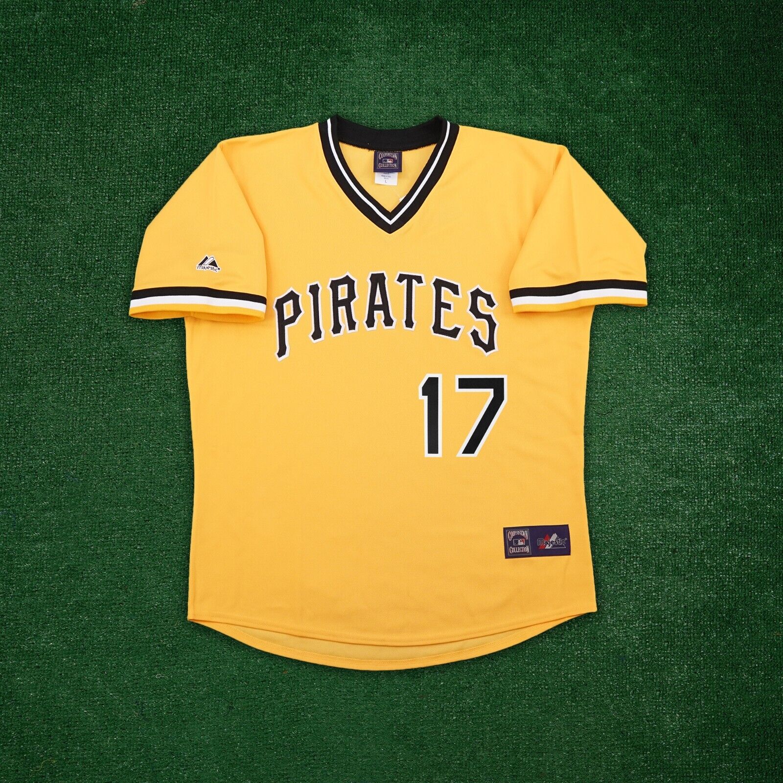 Men’s Nike Roberto Clemente Pittsburgh Pirates Cooperstown Collection Home  White Jersey with Black Sleeves