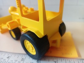 Lego Duplo 3272 Incomplete Bulldozer Only Scoop on the Road Bob the Builder