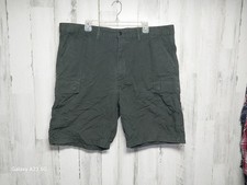 Levi's Green Cargo Shorts Size 42 43x9 
