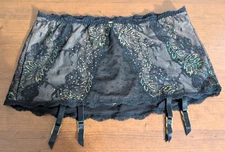 VICTORIA'S SECRET BLACK Sexy Garter Skirt Belt w/Built-In Thong Pantie NWT Sz M