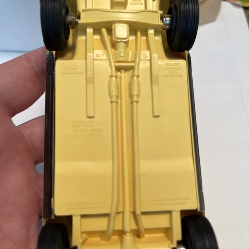 1975 Ford Mustang II Mach 1 Plastic Promo Model 1/25 Scale Yellow & Black - Picture 12 of 12