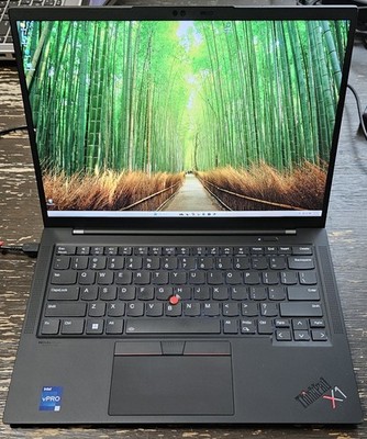 Lenovo Thinkpad X1 Carbon Gen 10 Intel Core i7 32GB 1TB w/Webcam