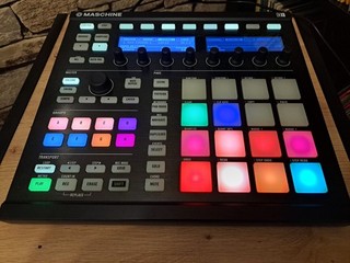 Native Instruments Maschine MK2 black. inkl. Software Lizenz / Transfer ID
