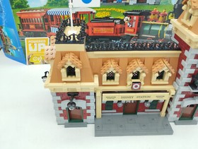 LEGO 71044 Disney Train and Station Original Box Disney Train Train Electric 71040