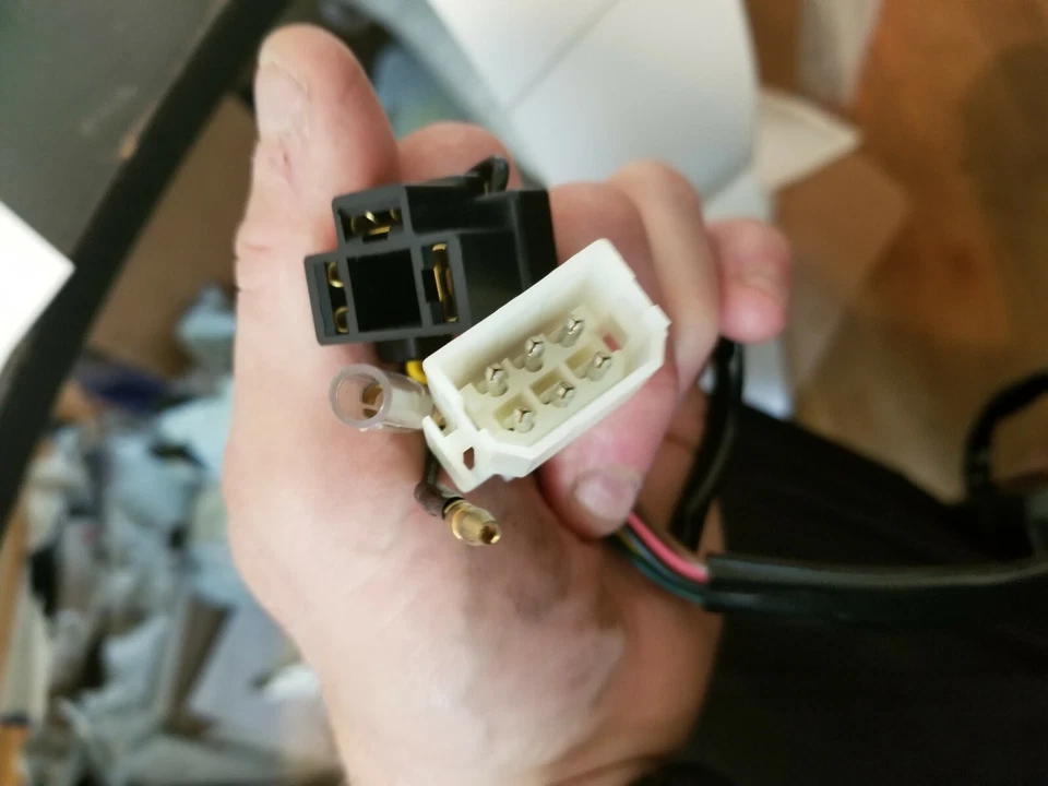 YAMAHA XS XT250 XT350 XT600 LEFT side switch housing switches OEM# 21T-83973-00 - Image 2 of 3