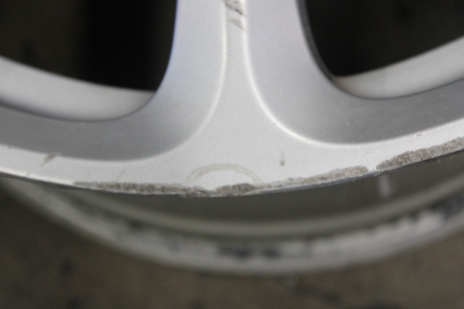 Maserati Quattroporte, Rear Wheel, Curb Rash, Used, P/N 82380806