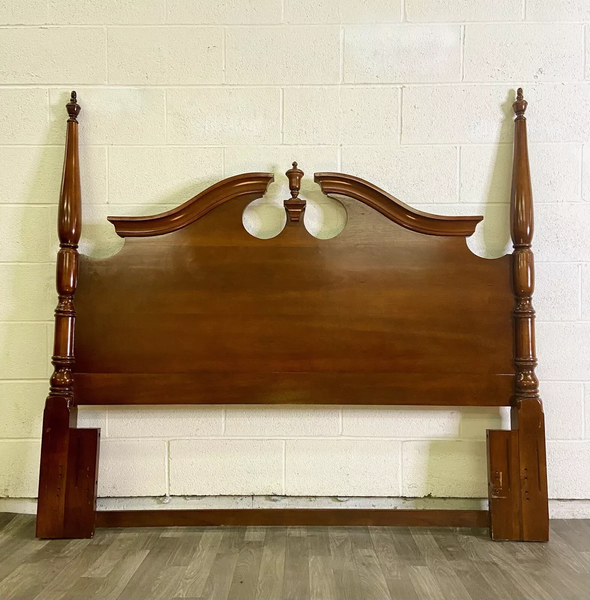 Vintage Queen or Full Size Convertible Cherry Traditional Style